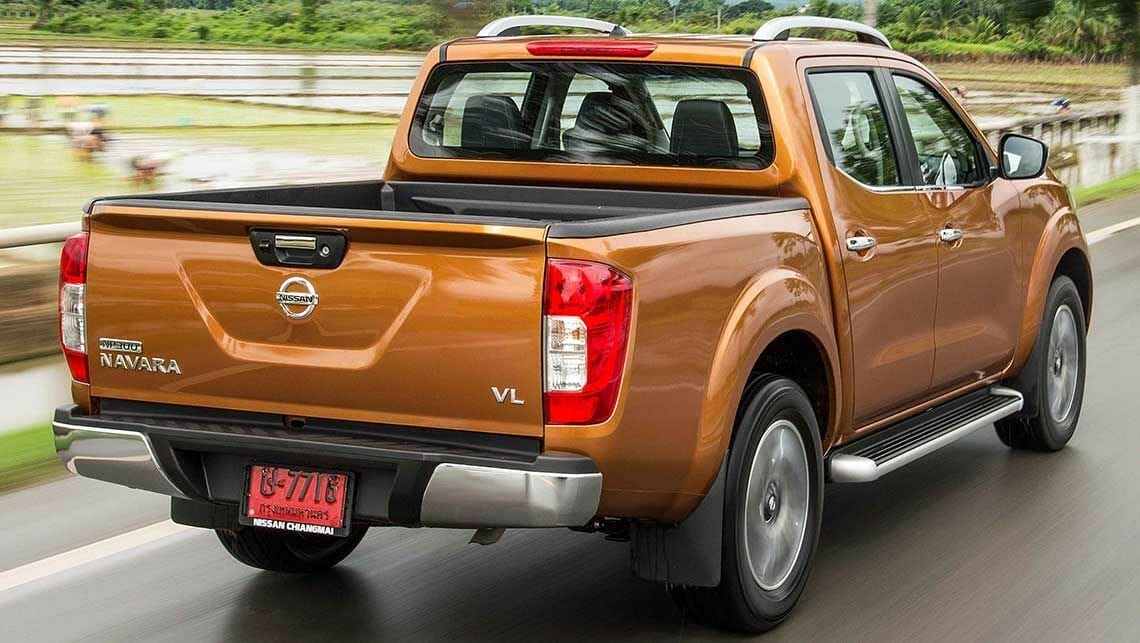 Nissan-Navara-2015-NP300-Frontier-without-canopy.jpg