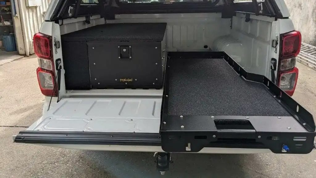 Half Tray Slide - Image 1