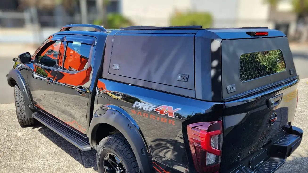 Nissan Navara NP300 TITAN Canopy -black